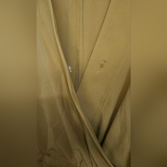 ATHLETA Marlow Romper In Tuscan Gold. Size Large. NWT - Picture 6 of 11